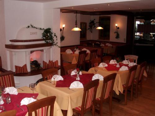 Hotel Landgasthof Zum Schildhauer Halfing Esterno foto