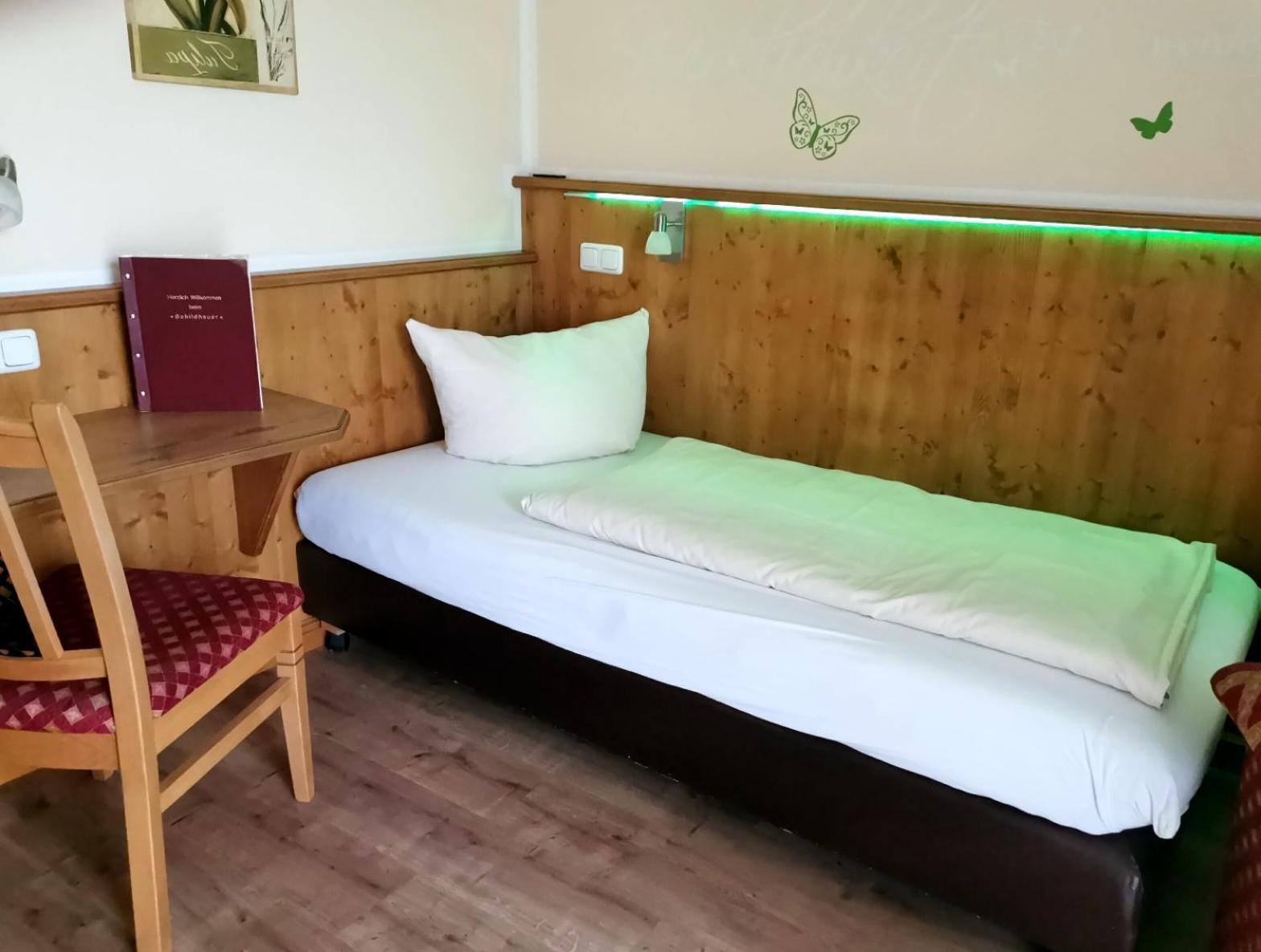 Hotel Landgasthof Zum Schildhauer Halfing Esterno foto