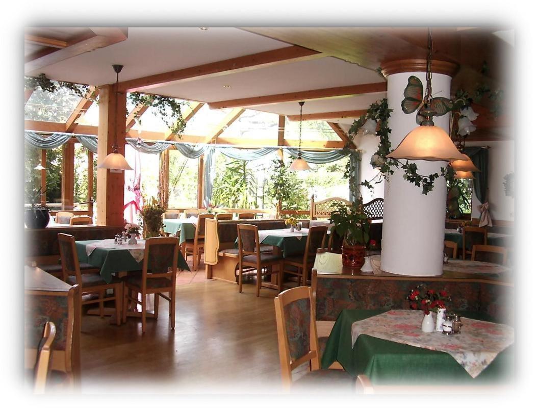 Hotel Landgasthof Zum Schildhauer Halfing Esterno foto