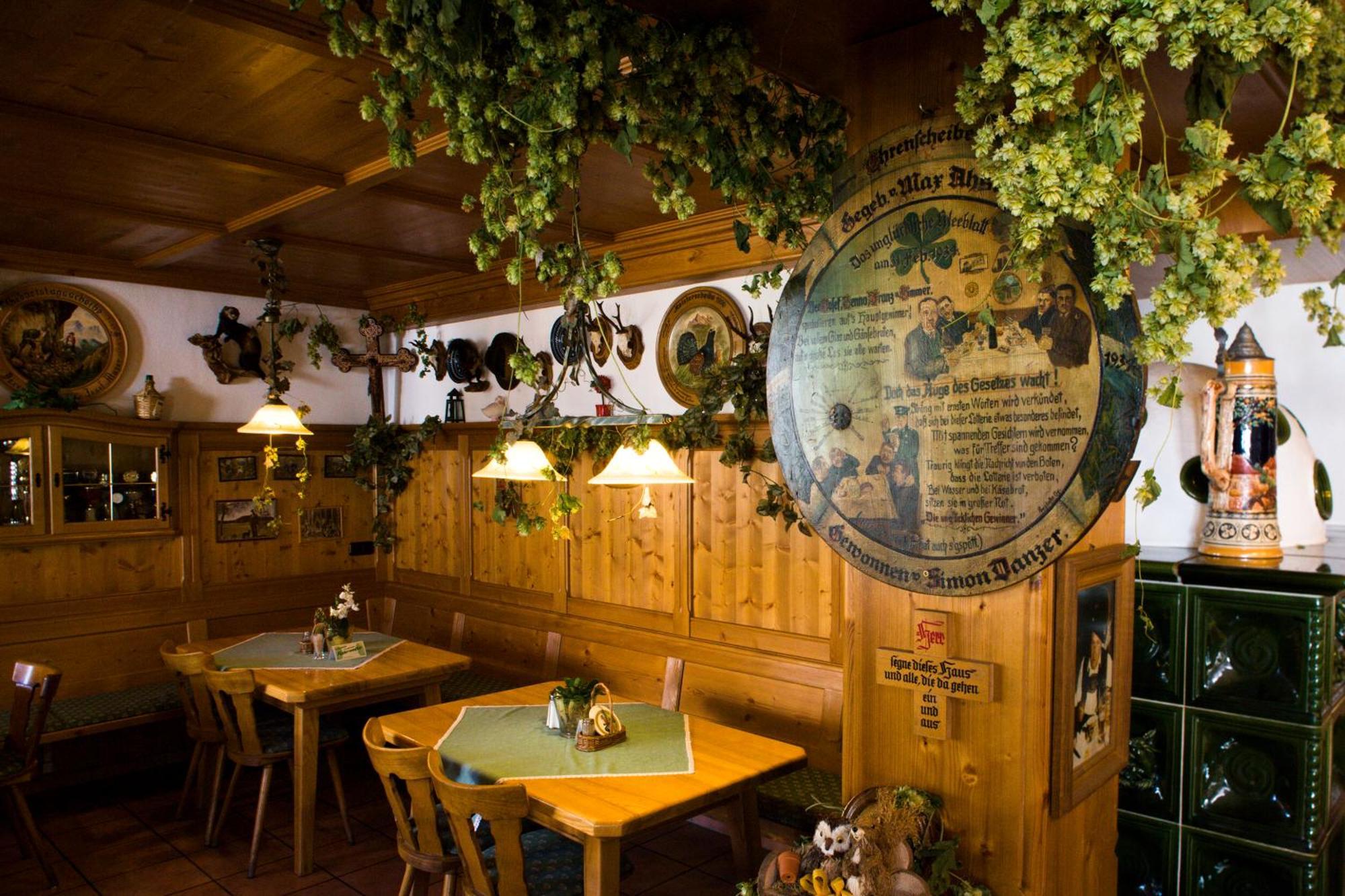 Hotel Landgasthof Zum Schildhauer Halfing Esterno foto