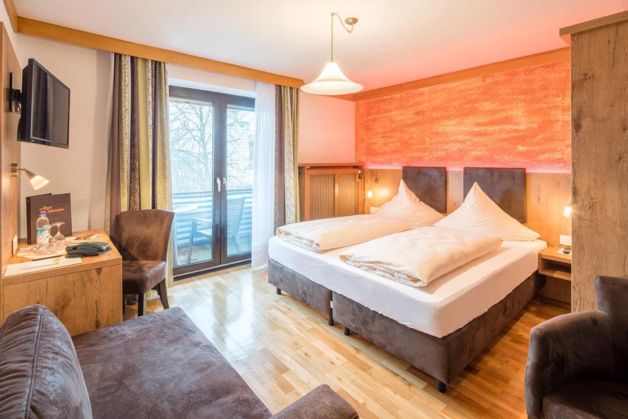 Hotel Landgasthof Zum Schildhauer Halfing Esterno foto